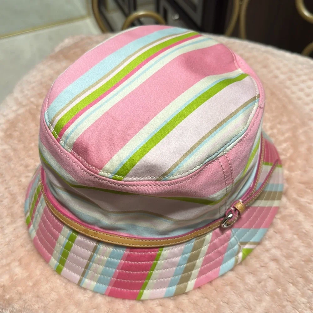Coach Bucket Hat - Picture 3 of 4